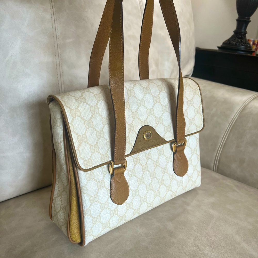 GUCCI | GG Canvas Shoulder Bag | Tan | Cream | Gold | White